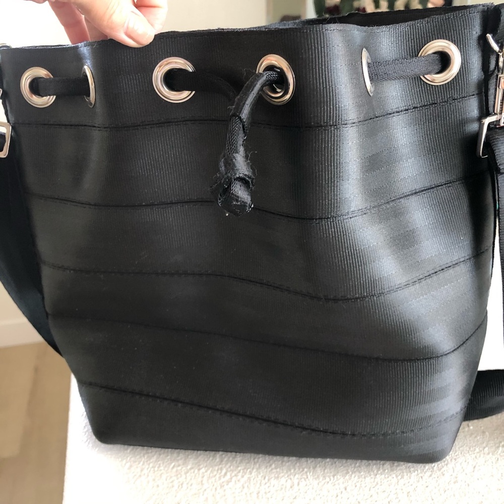 ✨HARVEY’S SEAT BELT BAG✨